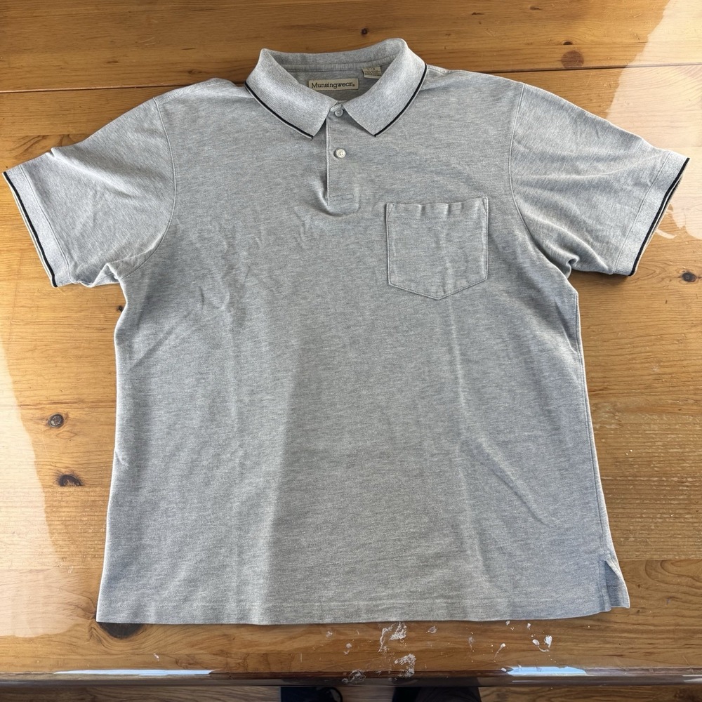 Vintage Munsingwear‎ Men's 100% Cotton Gray With Blue Piping Polo Shirt Size XL